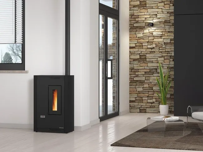 Poêle à granulés EXTRAFLAME Luisella noir 4.8 kW